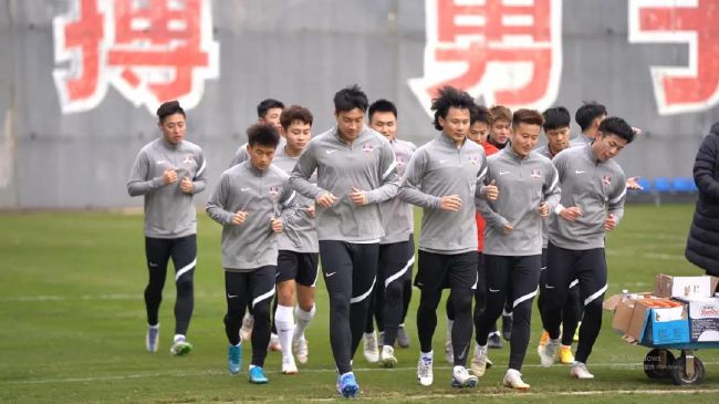 久久日一线二线三线suv